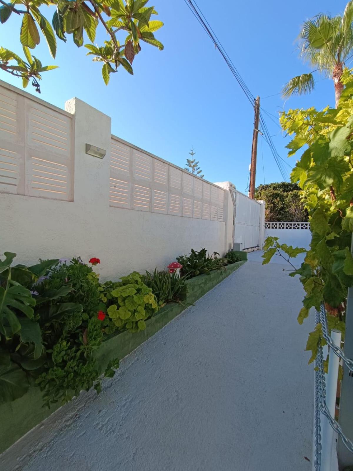 Villa Kristalina Calp Exterior foto